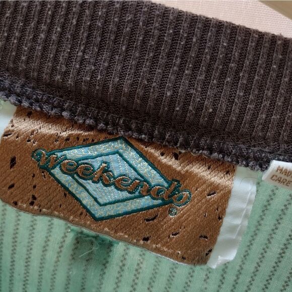 Weekends shirt  - Picture 3 of 10